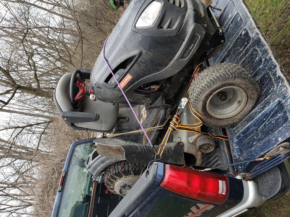 Free riding mower pickup before a move in McHenry County